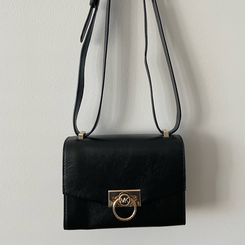 MICHAEL Michael Kors Black Adjustable Crossbody Bag with Gold Accent